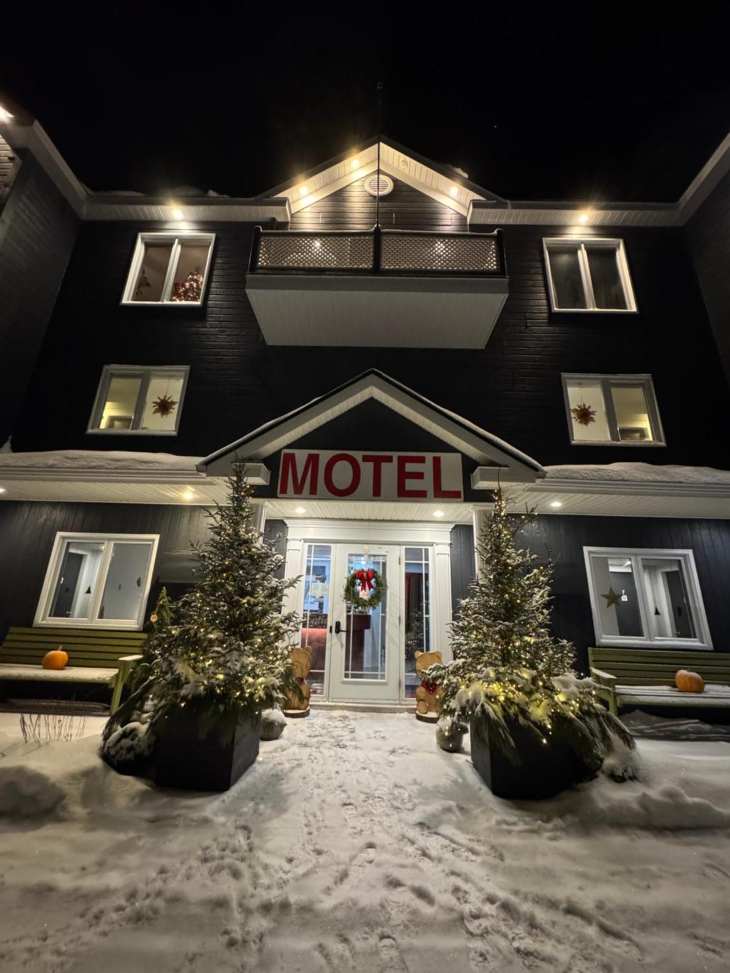 Horizon 777 Hotel Saint-Simeon  Bagian luar foto